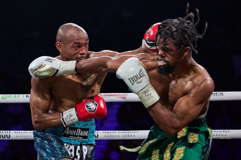 Gary Antuanne Russell vs Andy Hiraoka Hinges on Southpaw Trap