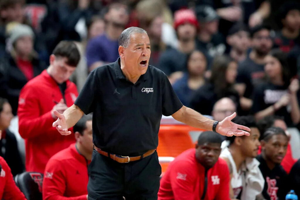 Kelvin Sampson says Houston is ‘very poor’, citing Cougars’ NIL budget