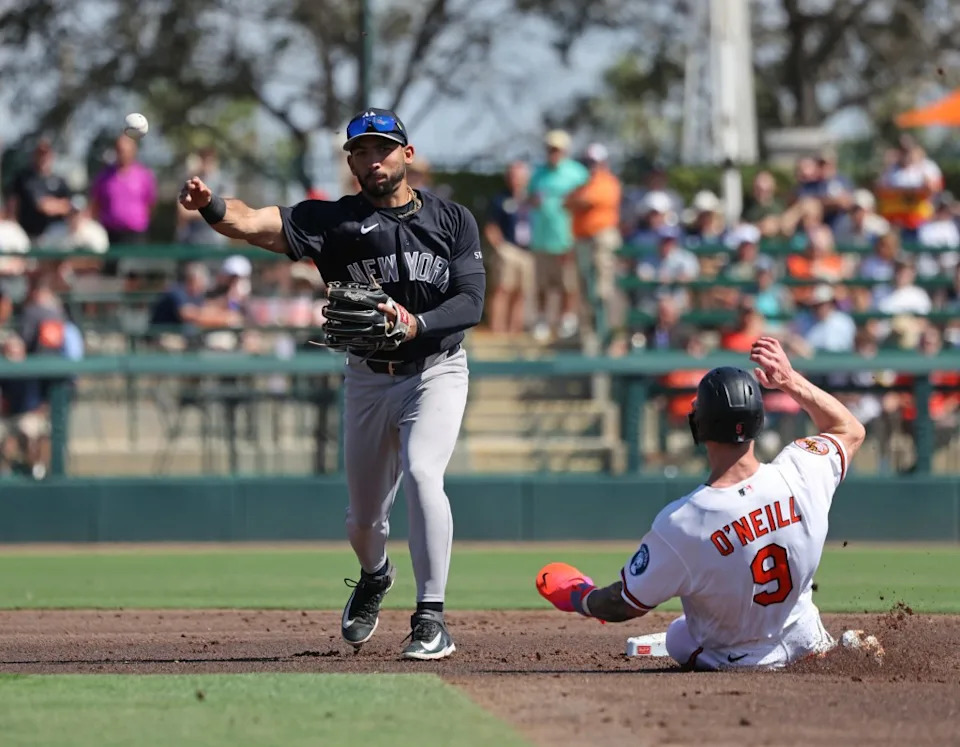 José Caballero makes a play during the Yankees’ Feb. 20 Grapefruit League game. Charles Wenzelberg
