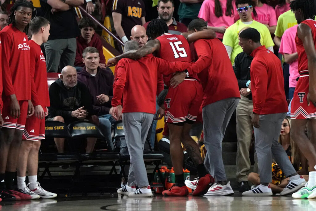 Texas Tech star JT Toppin injures lower right leg in loss to Arizona State Texas Tech star JT Toppin injures lower right leg in loss to Arizona State
