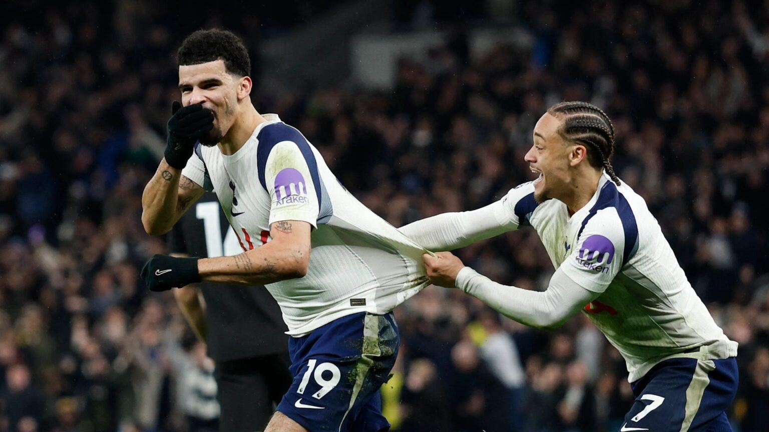 Spurs fight from two goals down as Solanke scorpion kick hands rivals Arsenal major title boost