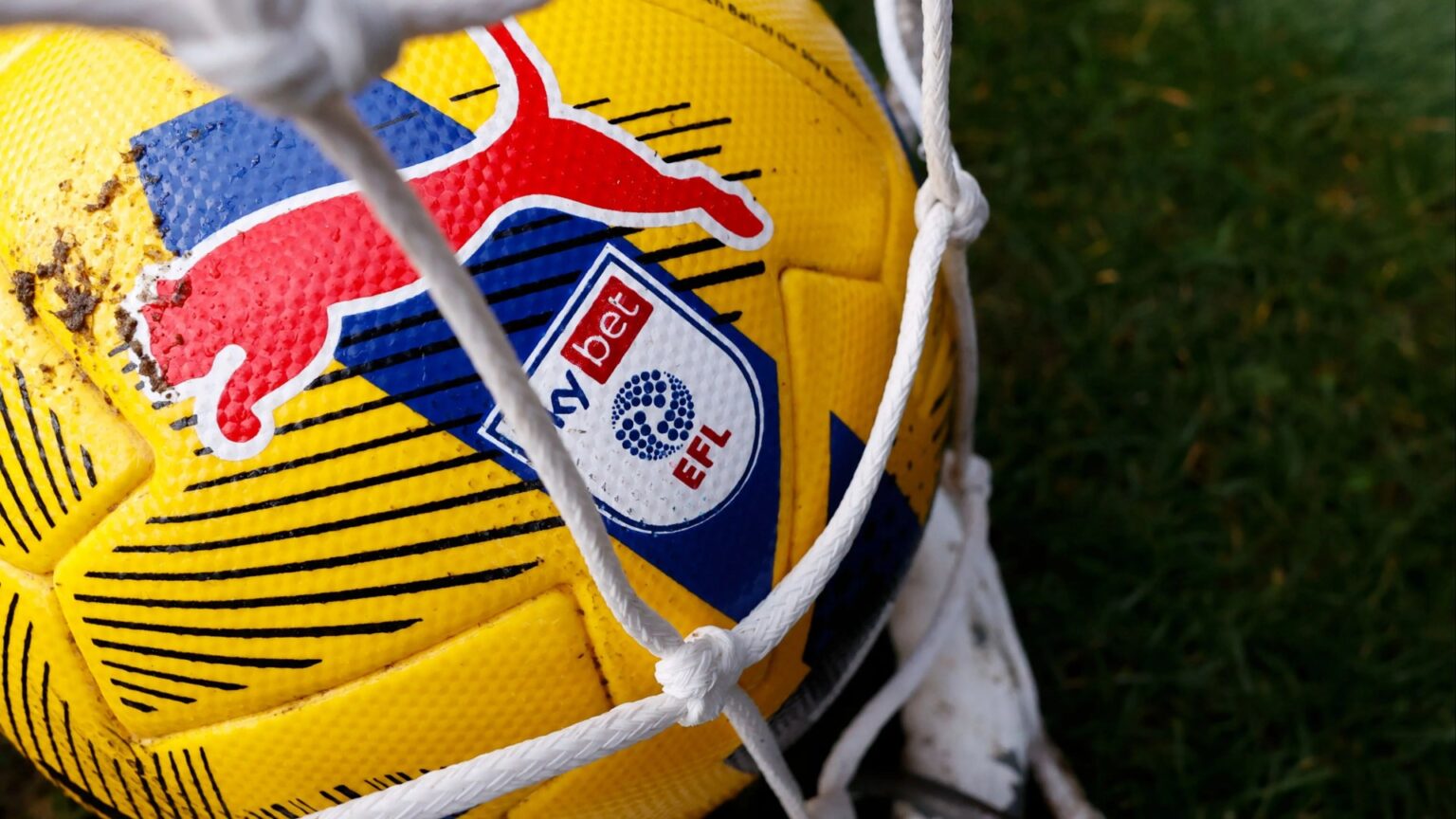 Why are EFL matches kicking off one minute later this weekend?