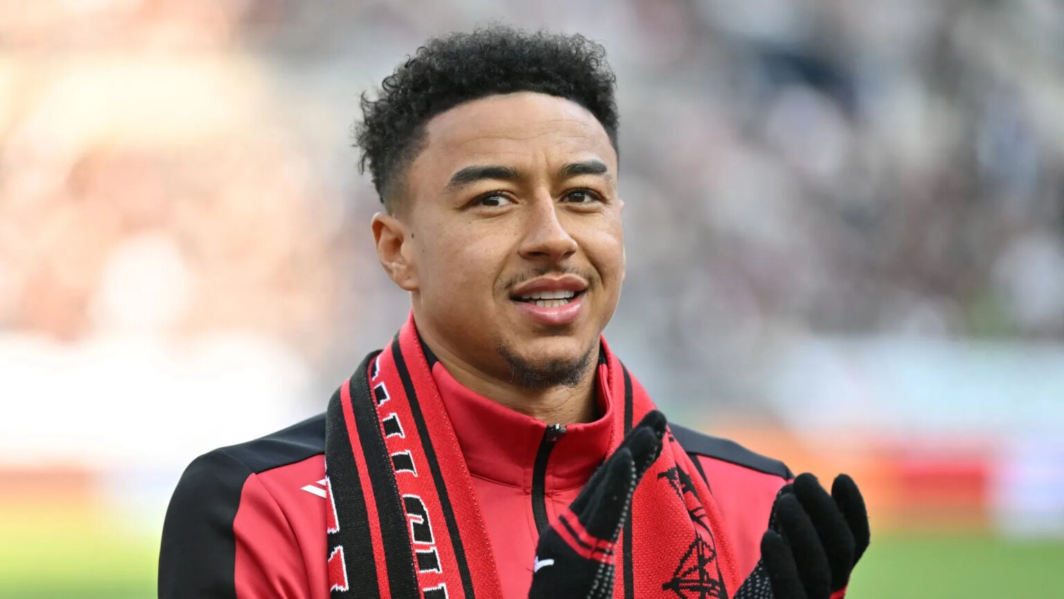 Man Utd legend-turned-boss chasing Jesse Lingard, 33, in shock free transfer after injury to his own son