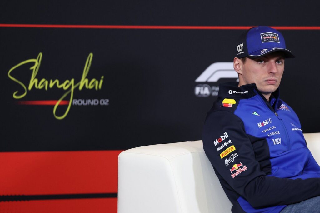 Verstappen admits to ‘conflicting thoughts’ on F1 retirement Verstappen admits to ‘conflicting thoughts’ on F1 retirement