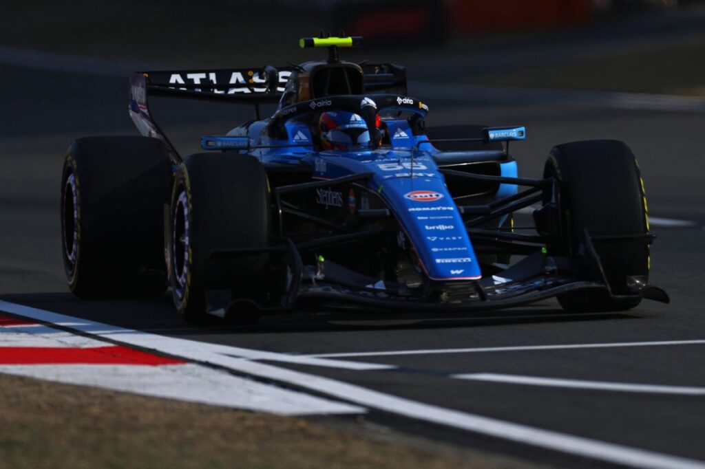 How Sainz outsmarted rival with ‘fake DRS train’ to score points in China