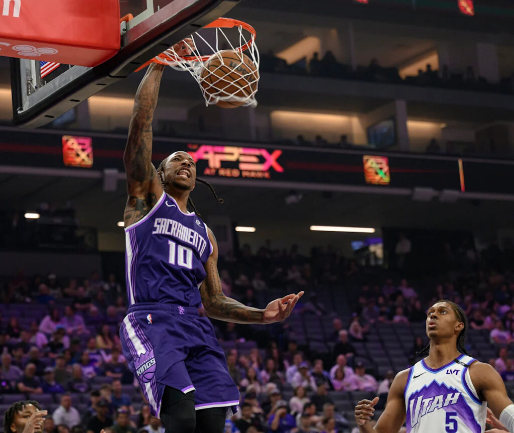 DeMar DeRozan scores season-high 41 points as Kings beat Jazz 116-111