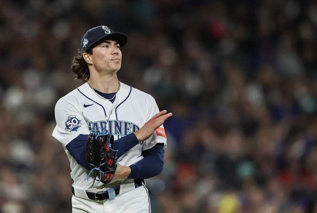 Mariners lose 6-5 to Chase DeLauter, Guardians in extras Mariners lose 6-5 to Chase DeLauter, Guardians in extras