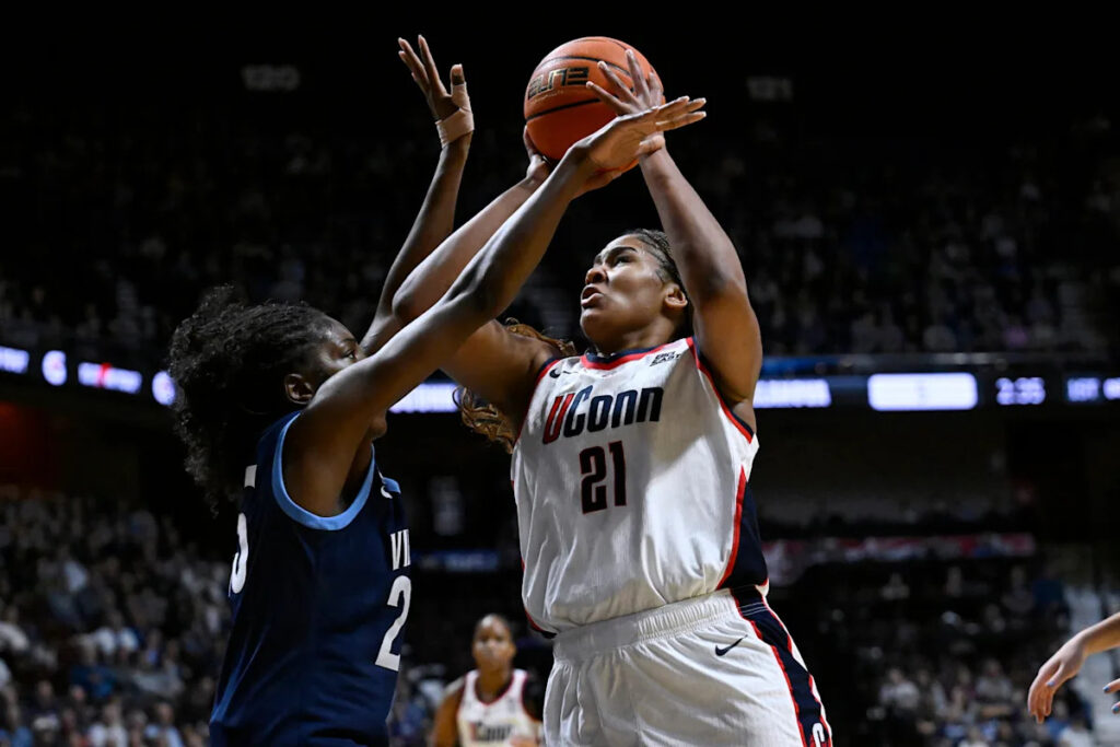 No. 1 UConn wins its 24th Big East Tournament title, routing Villanova 90-51