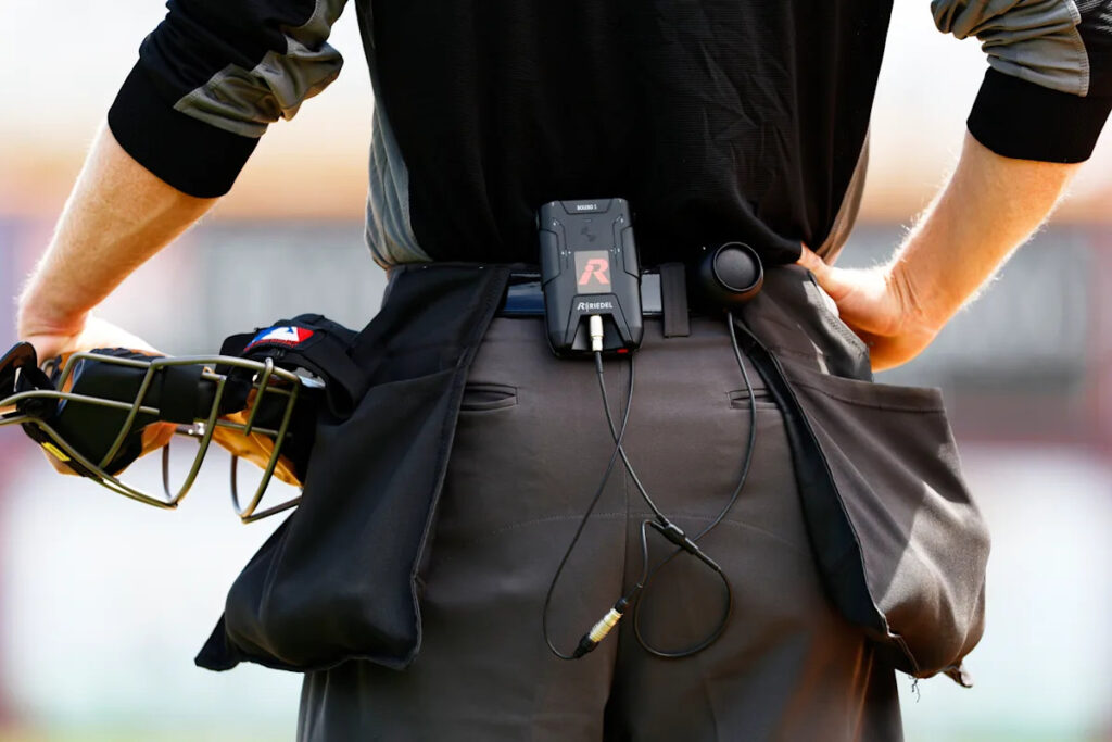 Yankees SS José Caballero makes MLB history with first-ever ABS challenge, which he loses Yankees SS José Caballero makes MLB history with first-ever ABS challenge, which he loses