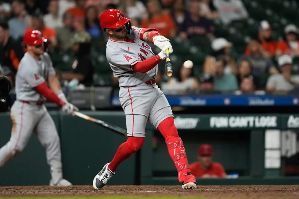 Trout, Lowe and Neto homer in Angels 6-2 win over Astros Trout, Lowe and Neto homer in Angels 6-2 win over Astros