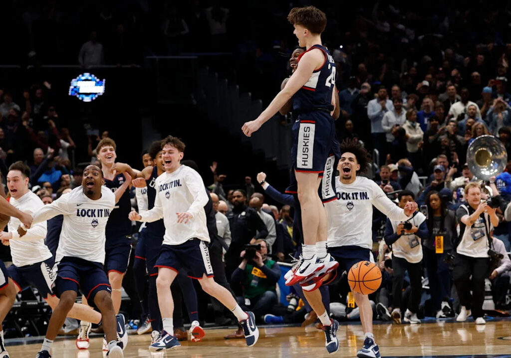UConn’s Braylon Mullins sends Huskies to Final Four with miracle 3-pointer UConn’s Braylon Mullins sends Huskies to Final Four with miracle 3-pointer
