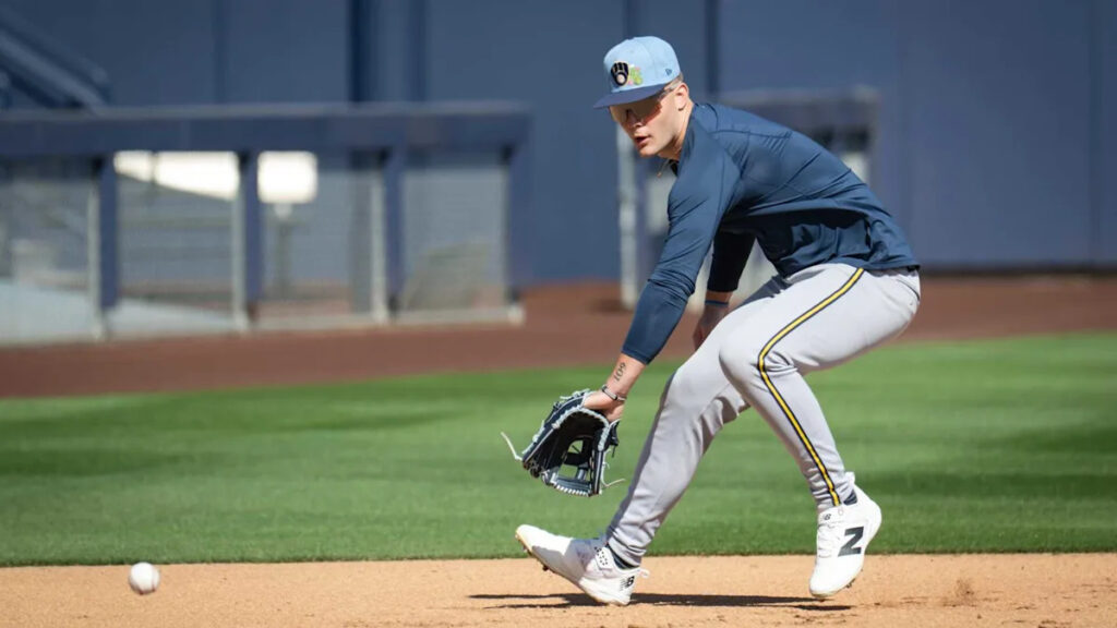 Brewers reportedly giving shortstop prospect Cooper Pratt an 8-year, .75 million deal