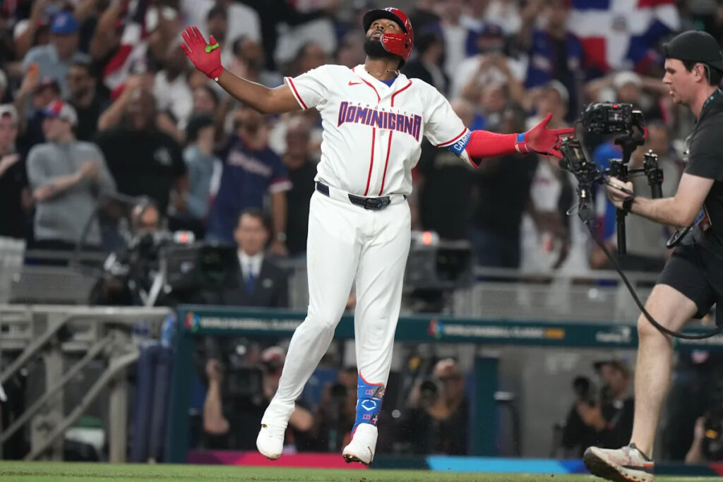 Junior Caminero hits Dominican Republic’s record 15th home run of World Baseball Classic