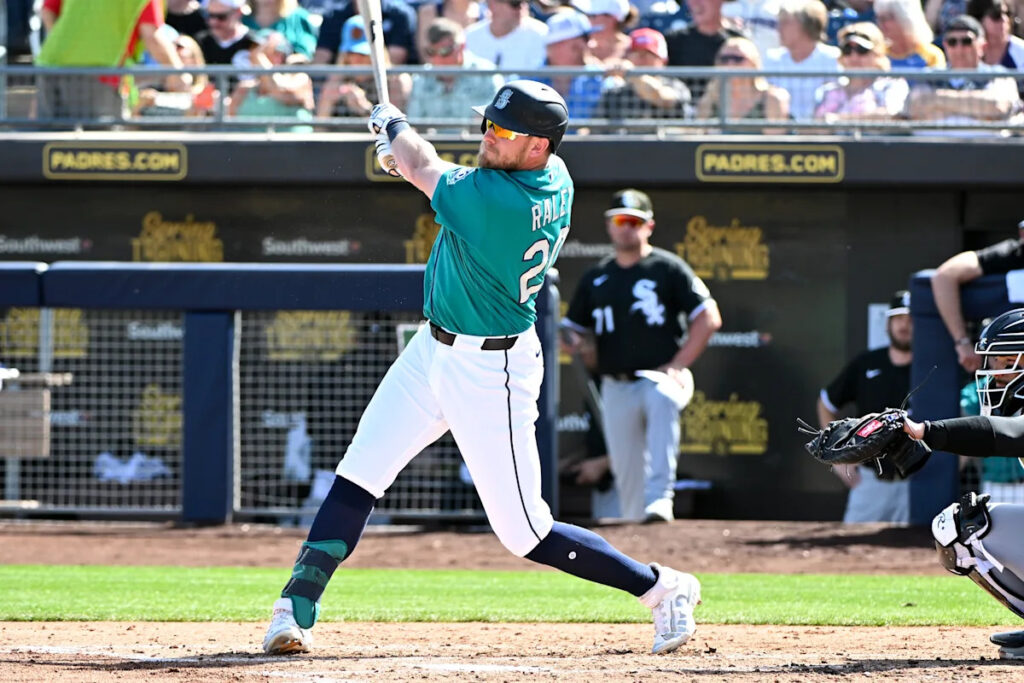 Mariners split pair of split-squad games: win at Rockies, lose vs. Padres