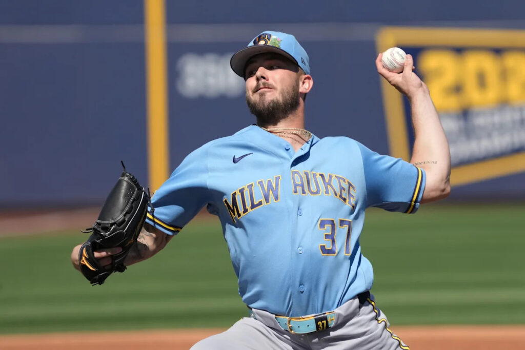 Brewers shut out by Guardians, 1-0