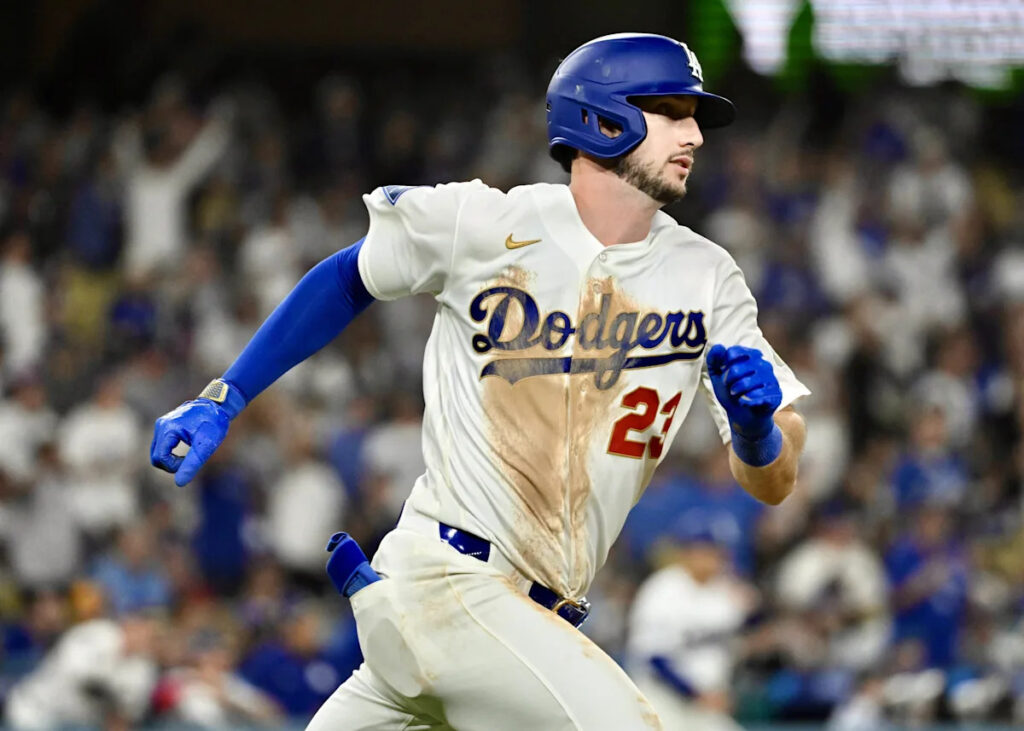 Kyle Tucker helps Dodgers take late lead in 5-4 win