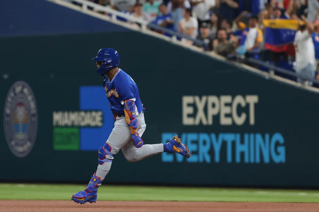 Who wins the World Baseball Classic: Team USA or Venezuela?