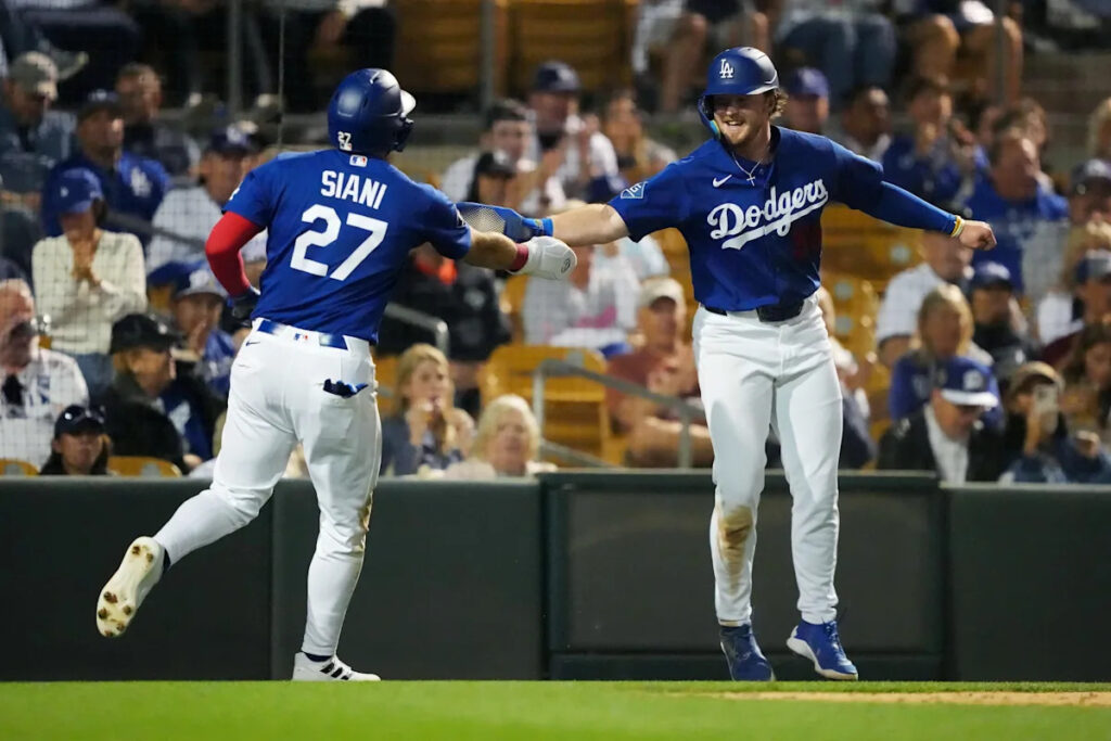Dodgers shut out Royals 6-0