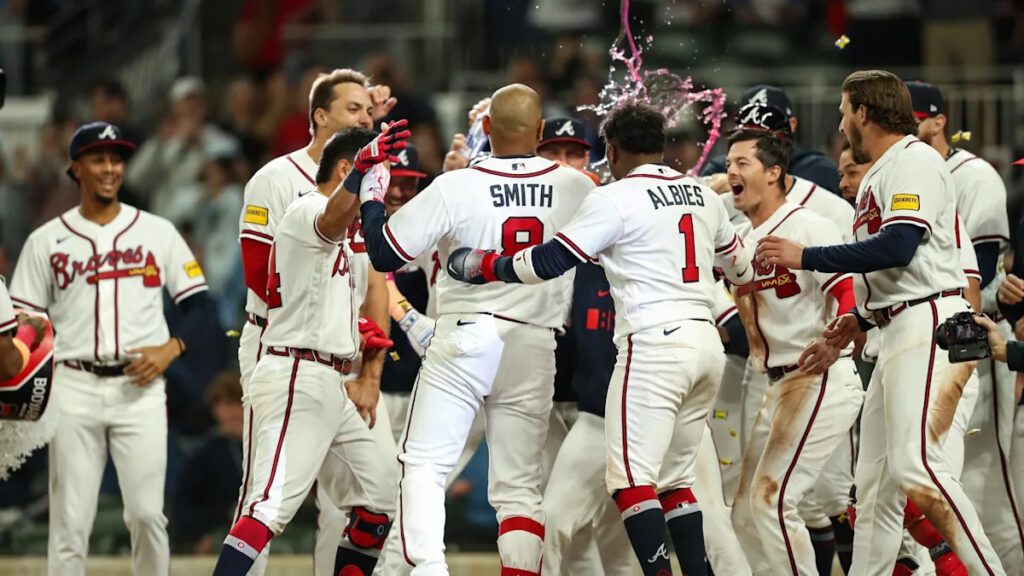 Less than two weeks after mother’s death, Dominic Smith delivers historic Braves walk-off