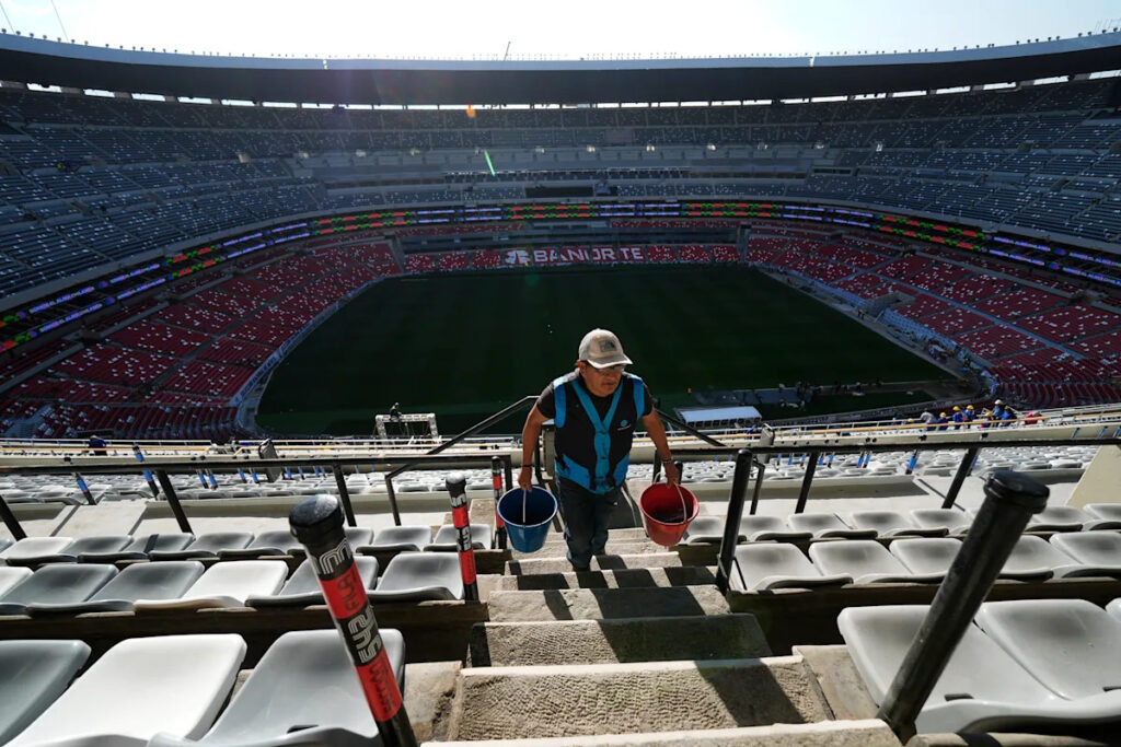 Mexico’s iconic Azteca is set to reopen. That’s good news for sleep-deprived stadium director Mexico’s iconic Azteca is set to reopen. That’s good news for sleep-deprived stadium director
