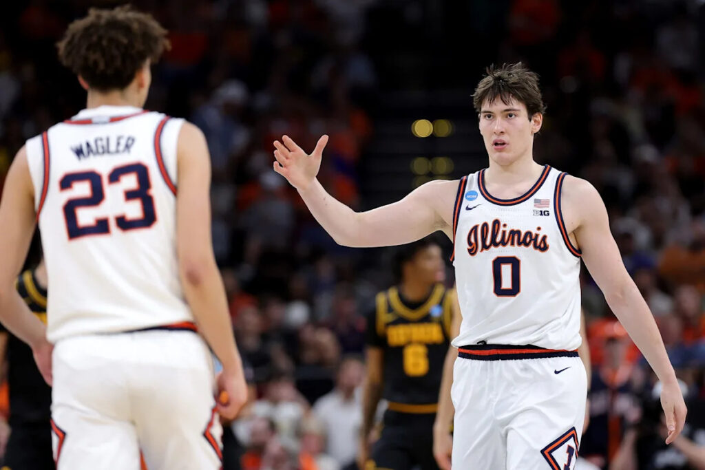 Illinois beats Iowa, reaches Final Four for first time since 2005