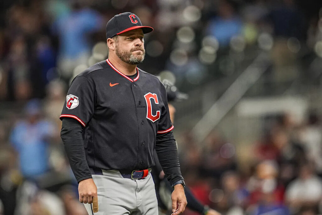 N&N: Feeling bad for rebuilding Cardinals, Guards hand away win N&N: Feeling bad for rebuilding Cardinals, Guards hand away win