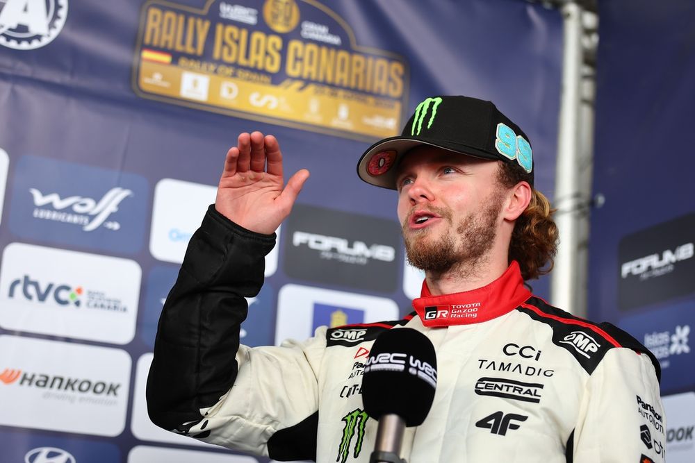 Oliver Solberg, Elliott Edmondson, Toyota Gazoo Racing WRT Toyota GR Yaris Rally1