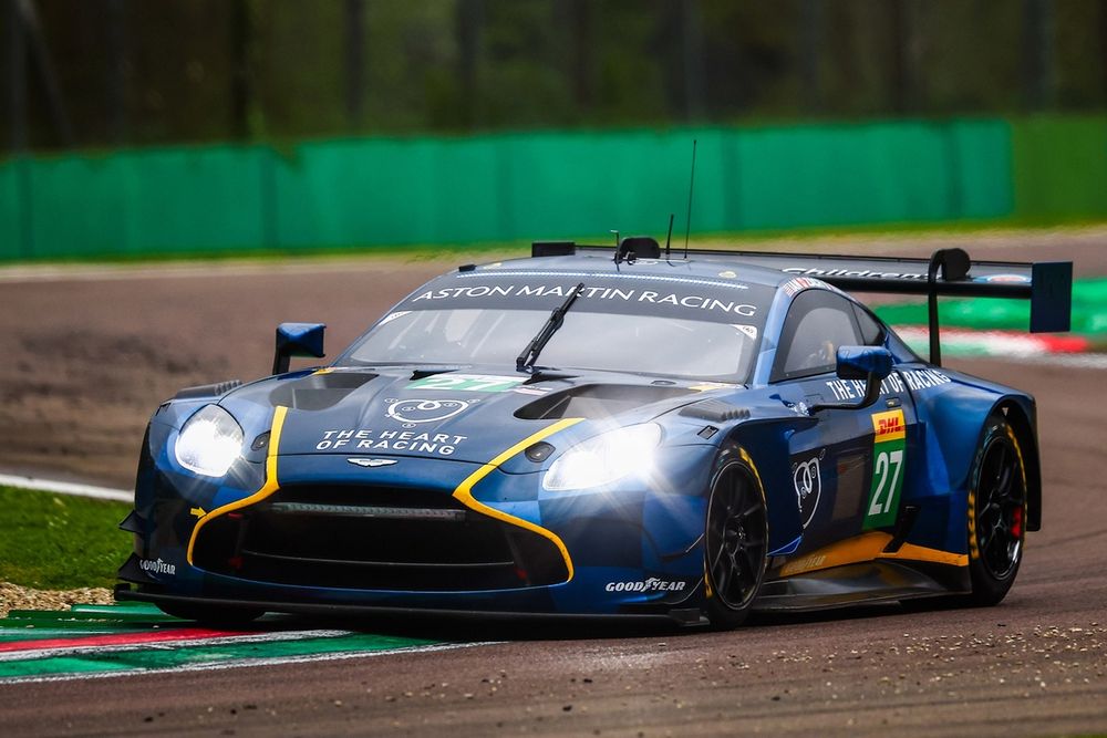 #27 Heart of Racing Team Aston Martin Vantage AMR LMGT3: Ian James, Zacharie Robichon, Mattia Drudi