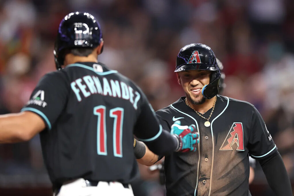 White Sox 7, Diamondbacks 11: Slogging to even the series