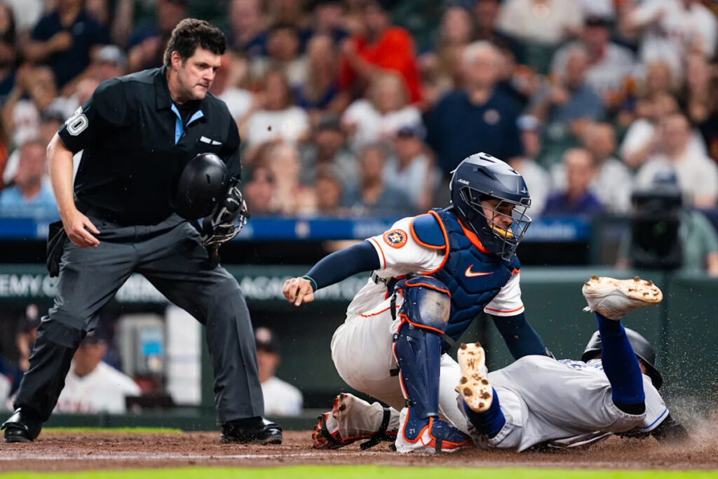 What Does Current WAR Tell Us About the Astros Catcher Situation Right Now?