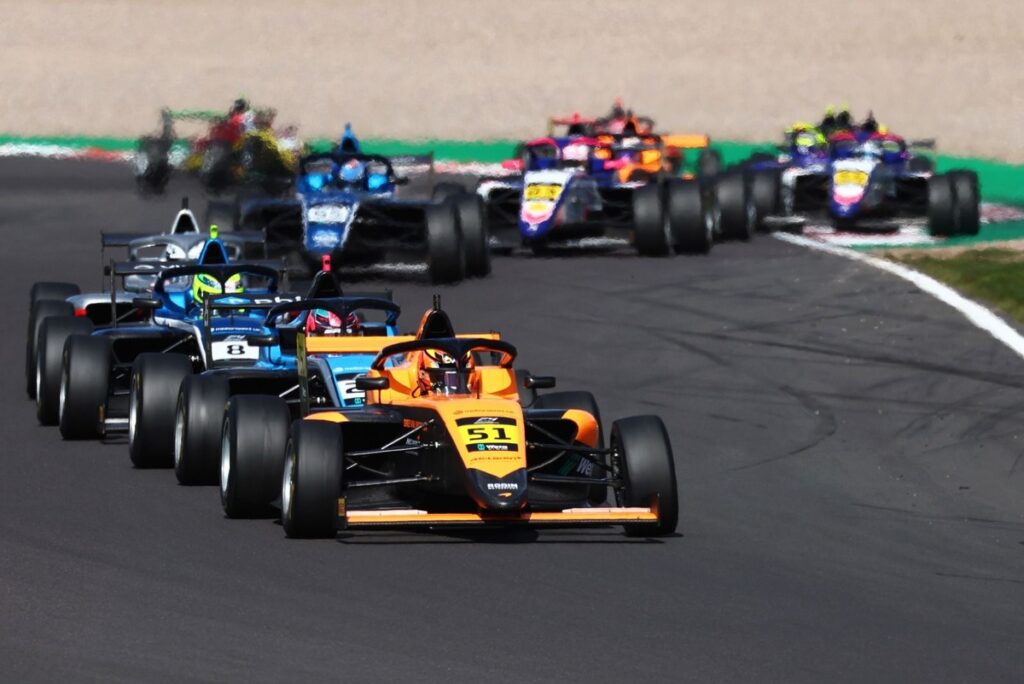 McLaren junior leads the way in British F4 as BTCC support series begin at Donington Park