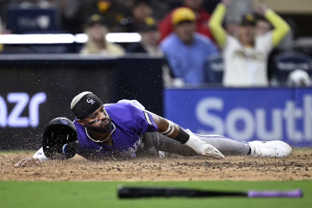 Padres 7, Rockies 3: A late-night, hard-fought loss (F/12) Padres 7, Rockies 3: A late-night, hard-fought loss (F/12)