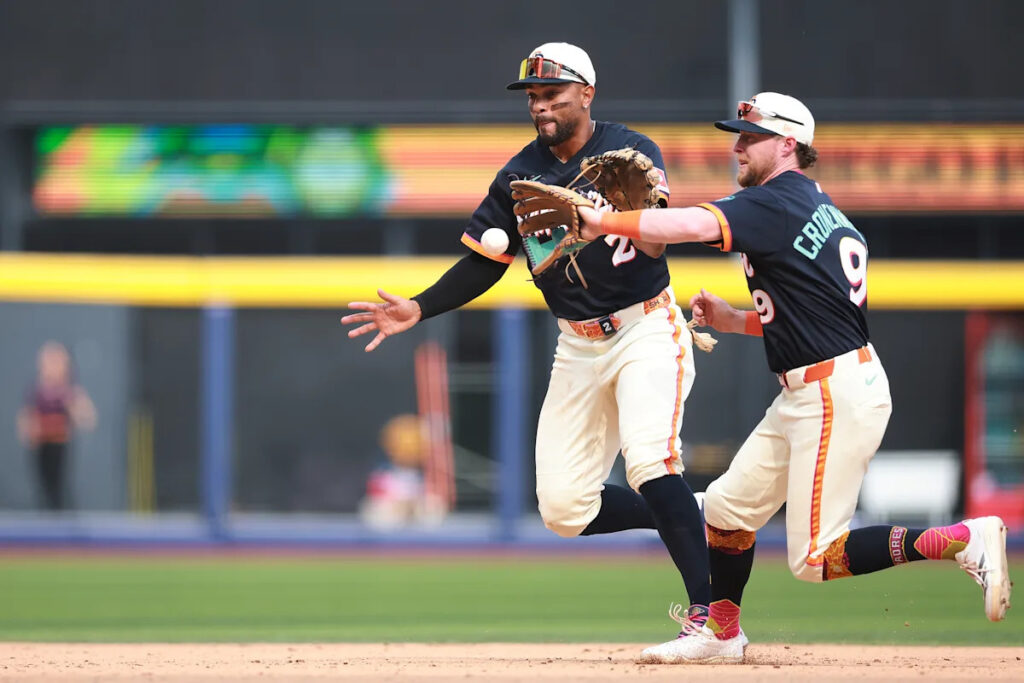 Bullpen implodes, Padres drop second game of Mexico City Series to Diamondbacks