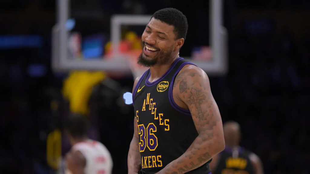 LeBron James outduels Kevin Durant, but its Marcus Smart and Luke Kennard that have Lakers up 2-0 on Rockets