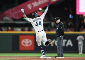 Yankees Rivalry Roundup: Mariners stage five-run rally to beat Astros