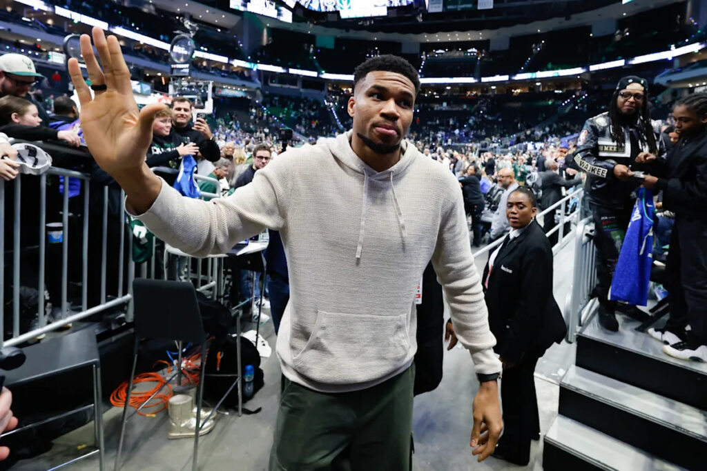 Giannis Antetokounmpo calls it ‘disrespectful’ that Bucks benched him in final weeks of season Giannis Antetokounmpo calls it ‘disrespectful’ that Bucks benched him in final weeks of season