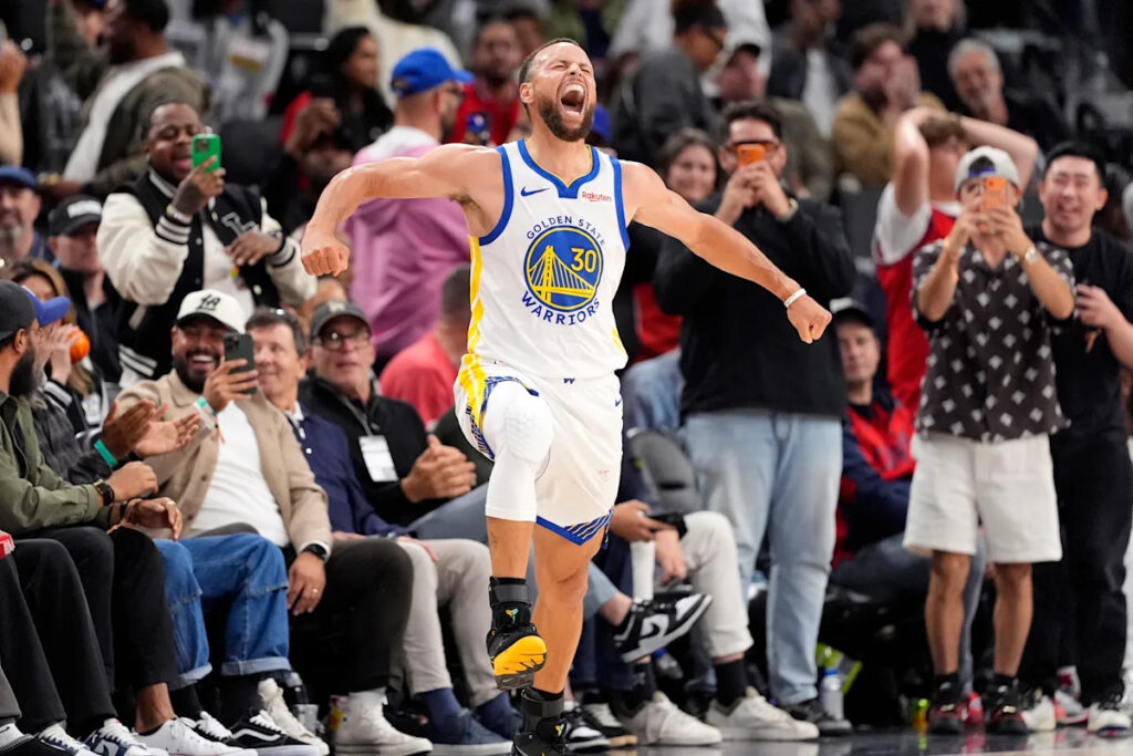 Warriors wake up the echoes of their championship past in vintage comeback win over Clippers Warriors wake up the echoes of their championship past in vintage comeback win over Clippers