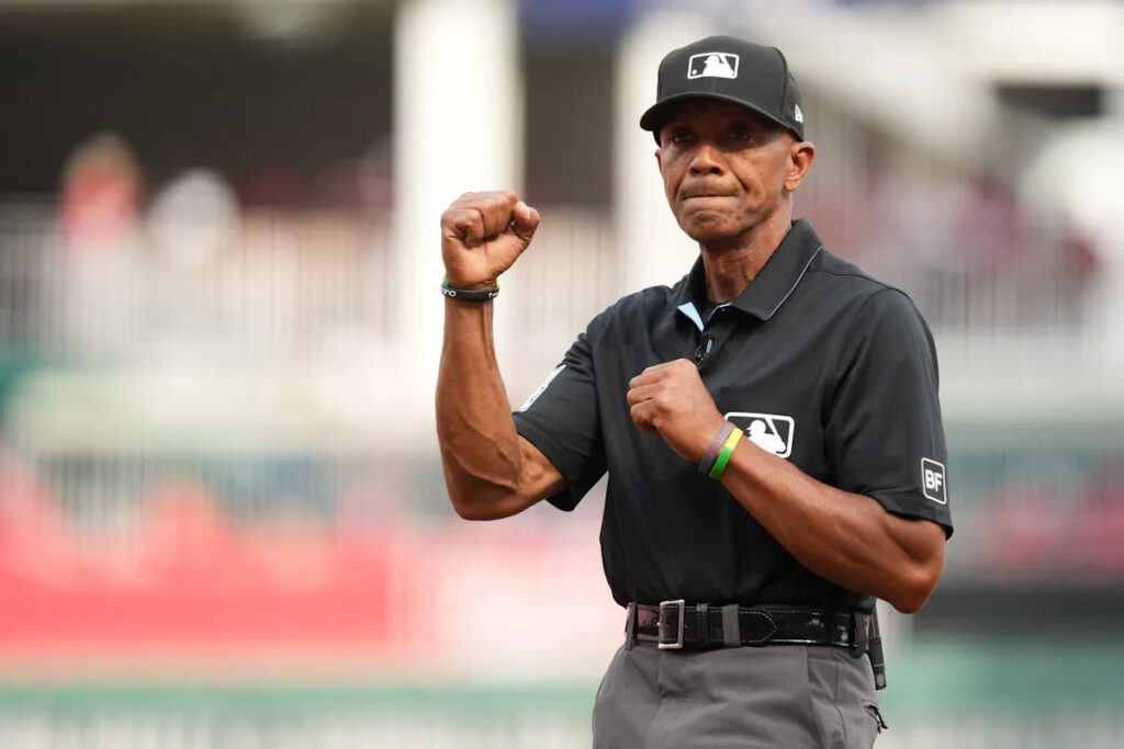 Umpire C.B. Bucknor’s bad week continues with blown call that leaves Brewers and Rays managers laughing