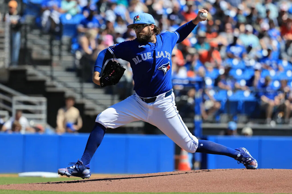 Kirk Getting Surgery on Broken Thumb and Other News Bits Kirk Getting Surgery on Broken Thumb and Other News Bits