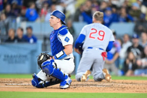 Cubs come back from 4 down to stun Dodgers, win 10th straight
