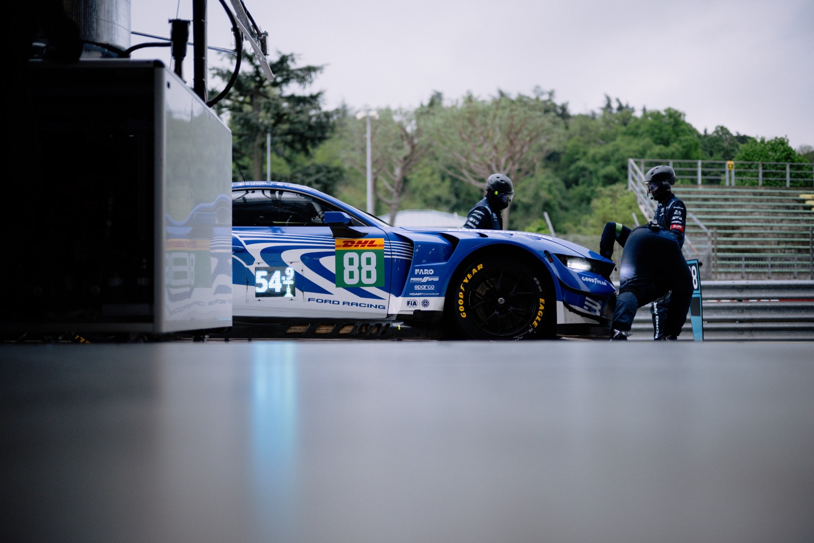 #88 Proton Ford Mustang GT3: Logan Sargeant, Stefano Gattuso, Giammarco Levorato.