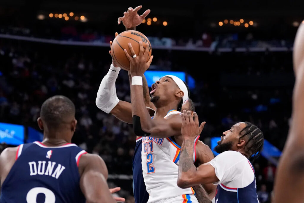 Holmgren scores 30, Thunder clinch NBA’s best regular-season record in 128-110 victory over Clippers