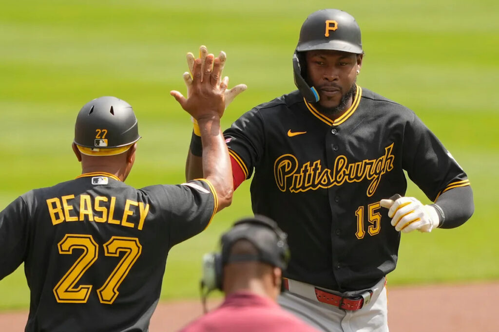Cruz homers, Skenes returns to form as Pirates take series with 8-3 victory over Reds