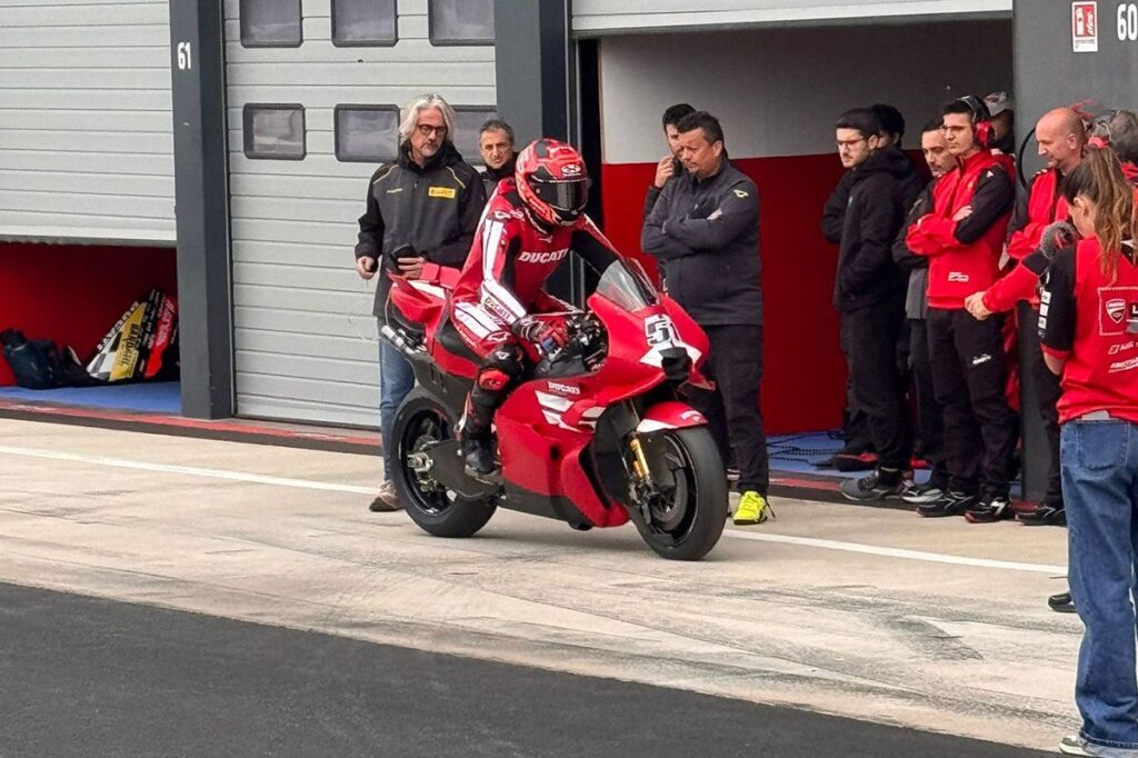 Ducati carries out 850cc MotoGP bike shakedown at Misano Ducati carries out 850cc MotoGP bike shakedown at Misano