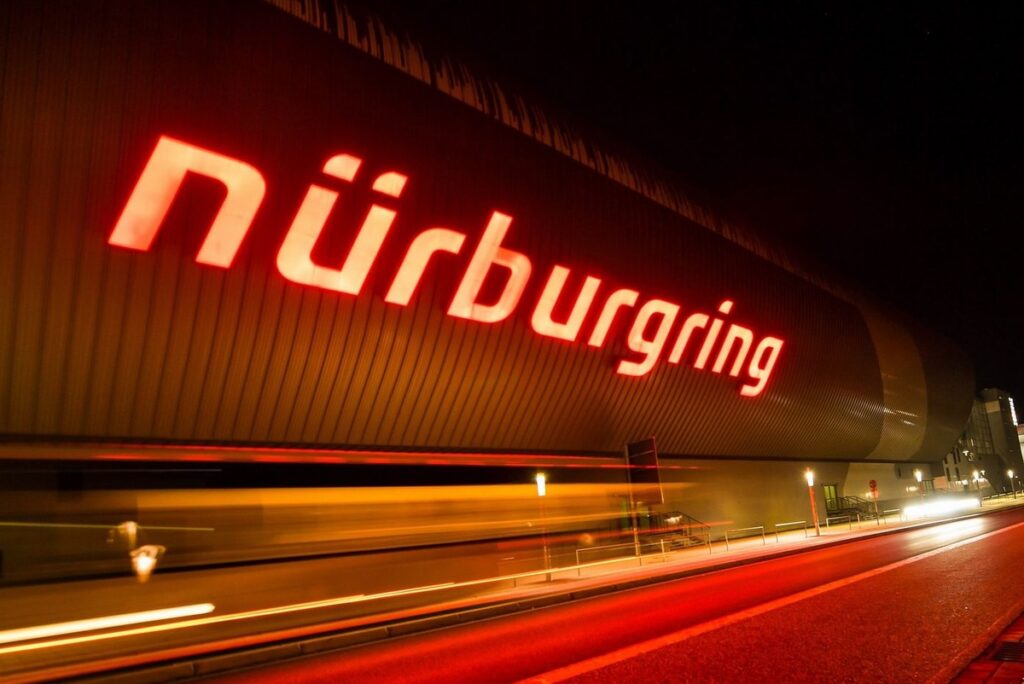 Driver dies following multi-car crash in Nürburgring 24h Qualifiers race