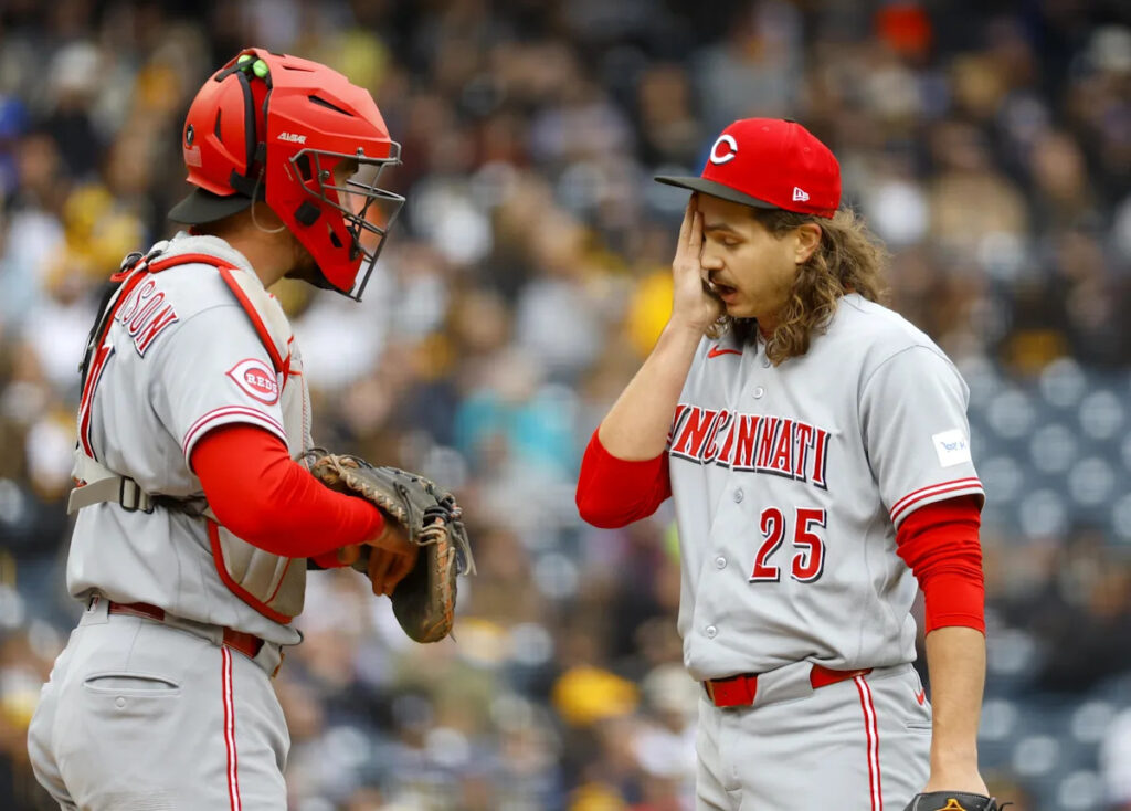 Cincinnati Reds starter Rhett Lowder exits game early with apparent injury