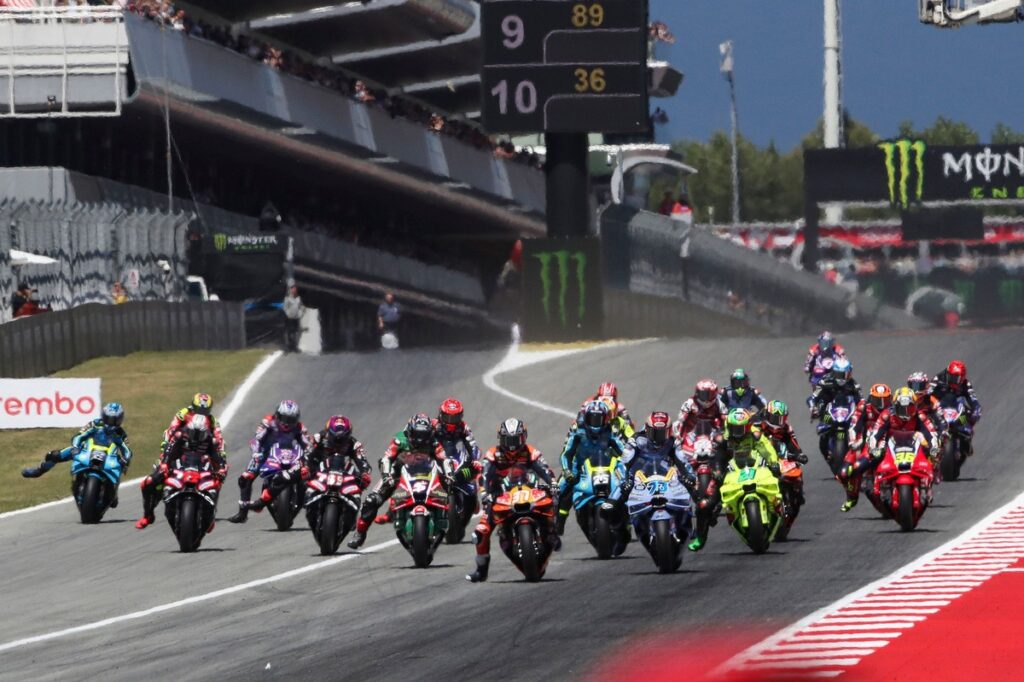 Marquez beats Acosta to sprint win as Martin crashes