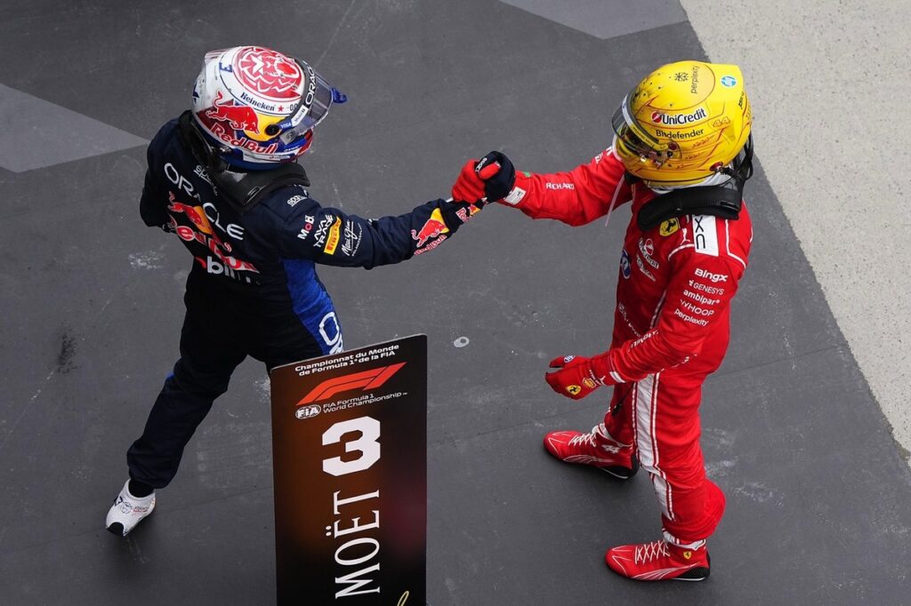 Why “awesome” Canadian GP has convinced Hamilton he’s “probably better without” Ferrari simulator Why “awesome” Canadian GP has convinced Hamilton he’s “probably better without” Ferrari simulator