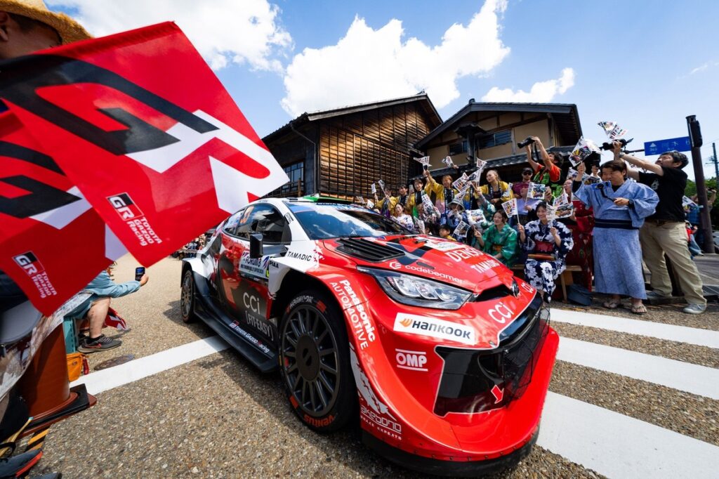 Evans claims second win of 2026 to increase championship lead Evans claims second win of 2026 to increase championship lead