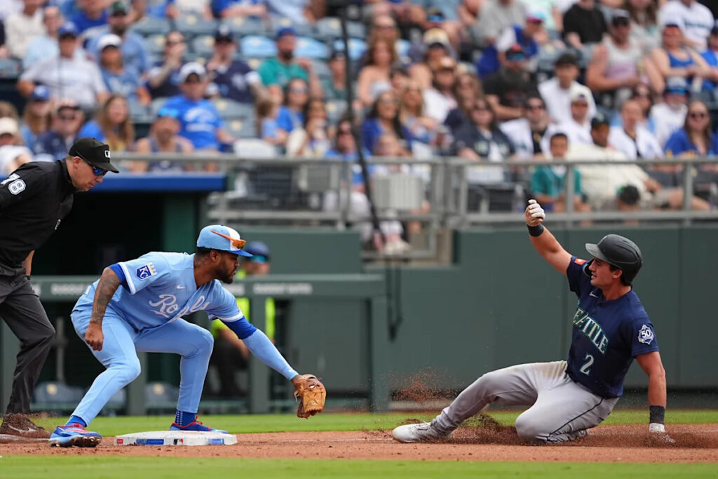 Mariners shutout in Kansas City Mariners shutout in Kansas City